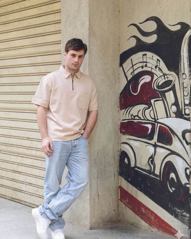Luqman Half-Zip Textured Boxy Polo – Beige